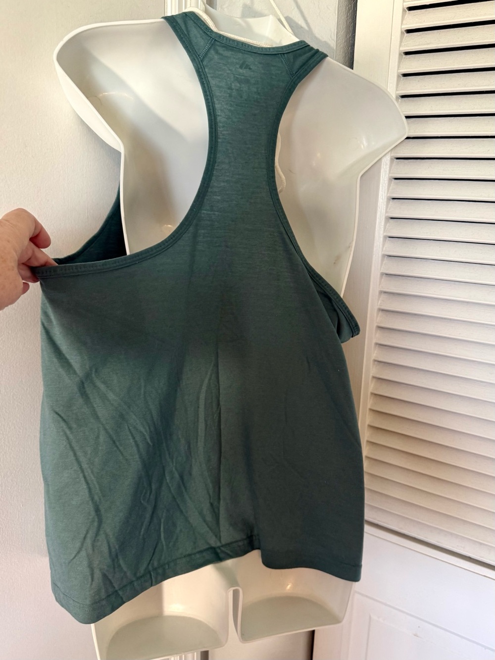 Adidas - 3 Scoop Neck Athletic Tank Tops - Picture 3 of 9